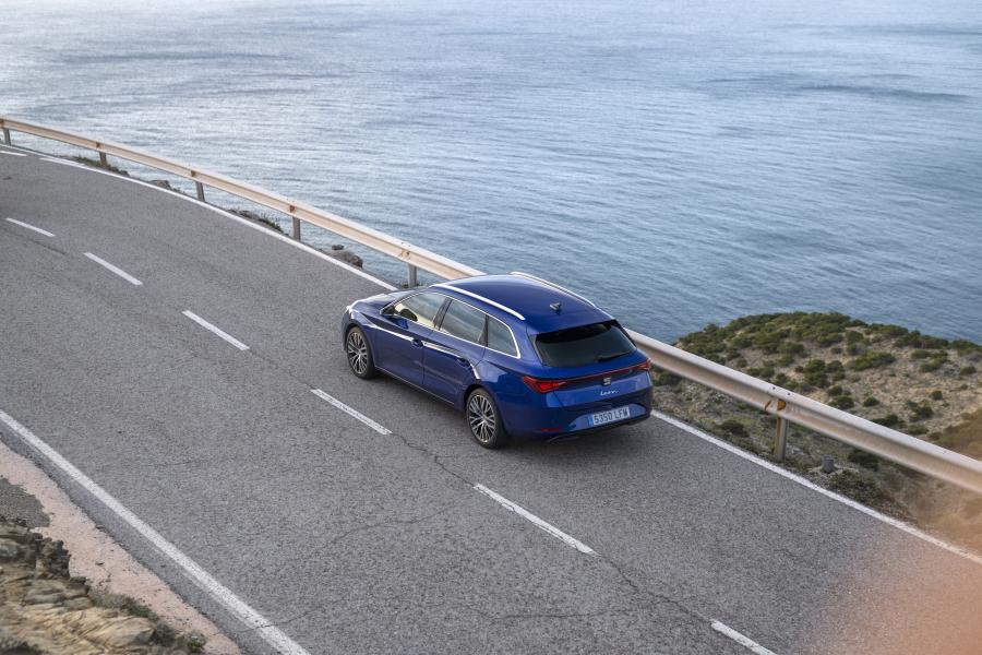  Seat Leon Sportstourer Xcellence 2020 года  (WW) (фото 18 из 34)